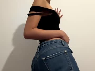 hillarynapenas