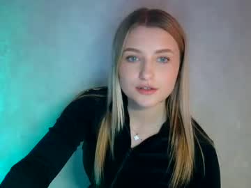mia moon27